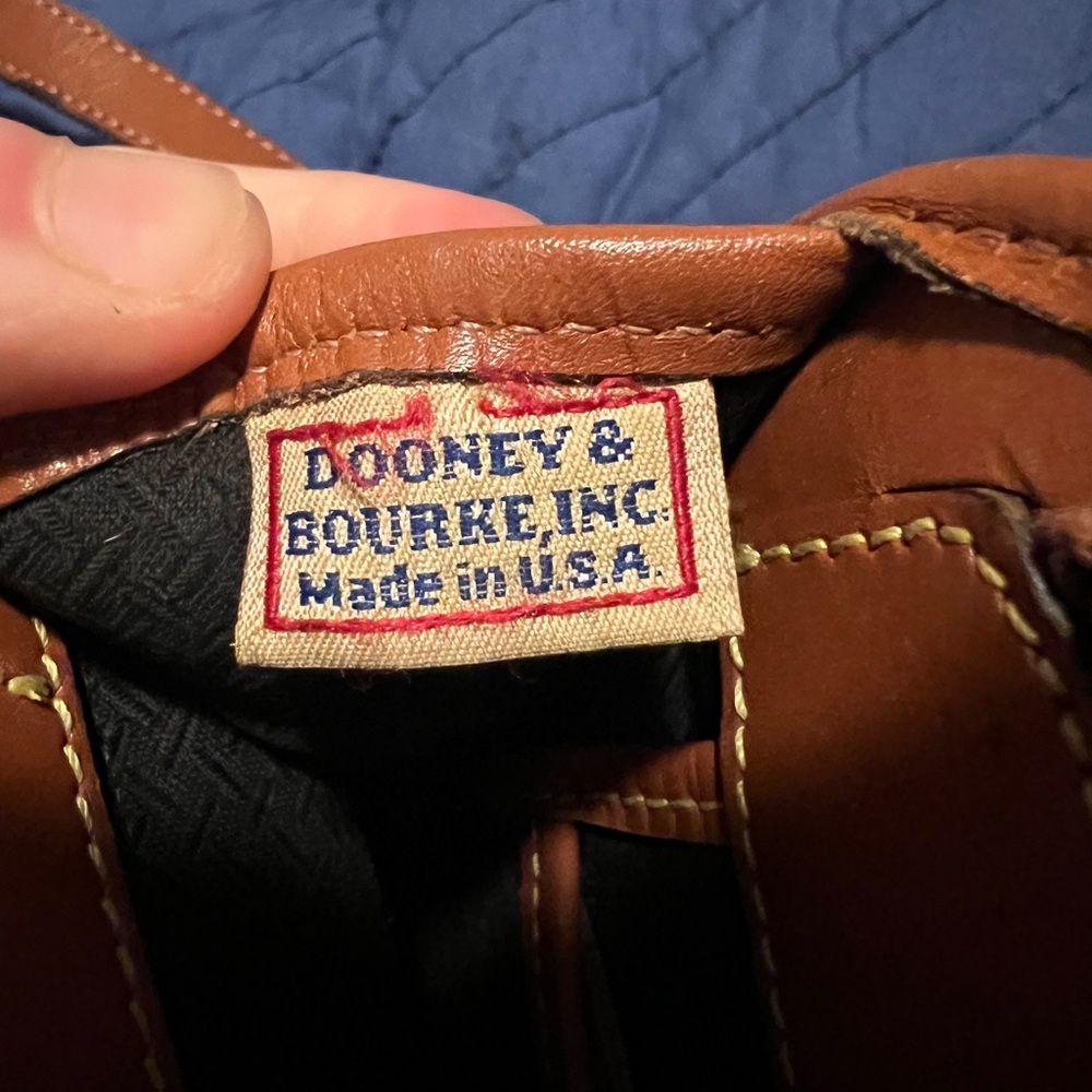 Vintage Dooney & Bourke Crossbody - Picture 2 of 8